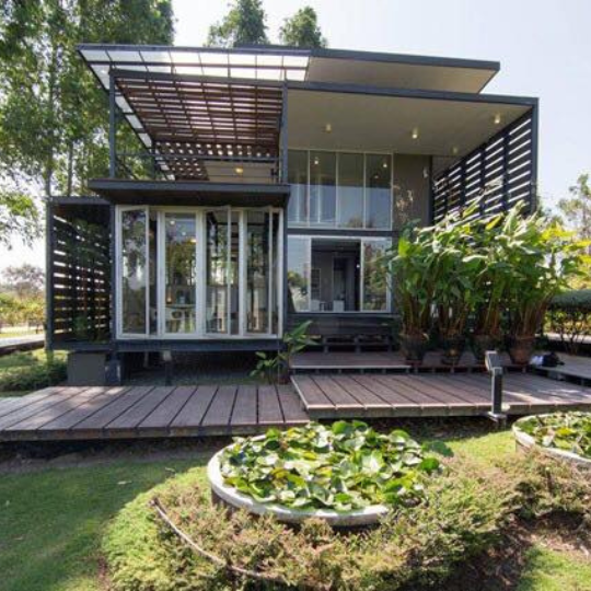 CONTAINER HOMESTAY